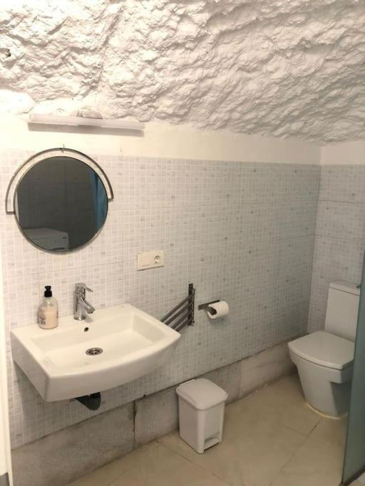 Authentic Cave In Old City Centre Apartment Granada Exterior photo